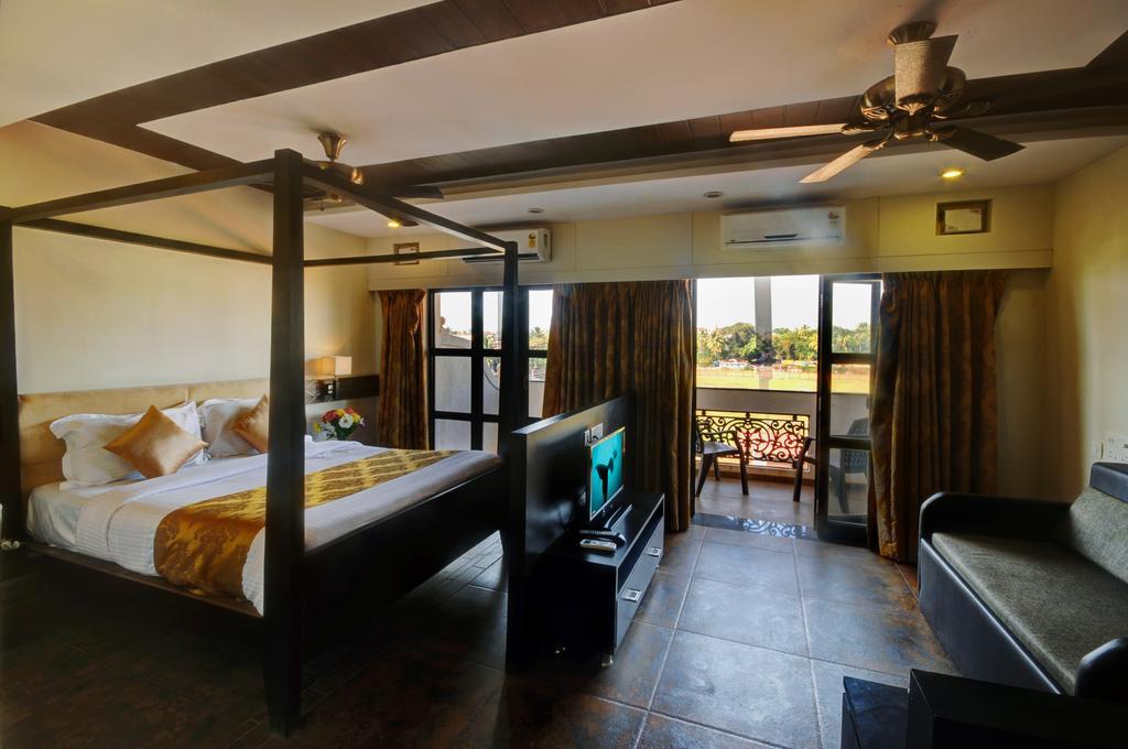 Resort De Crossroads Calangute Luaran gambar